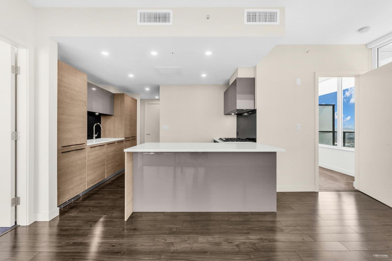 3605-6383 Mckay Avenue, Burnaby, BC