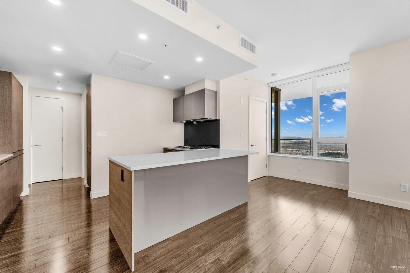 3605-6383 Mckay Avenue, Burnaby, BC