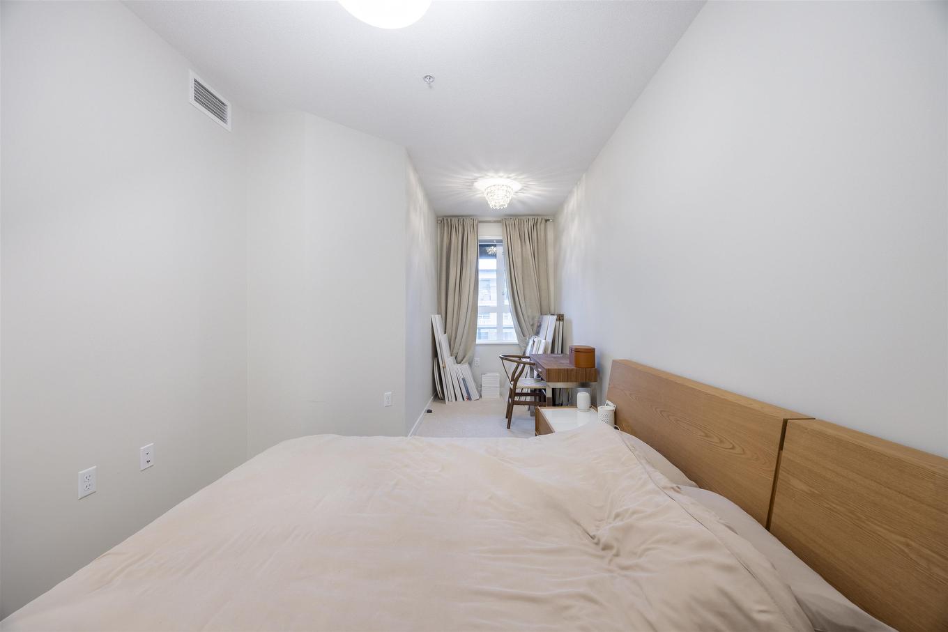 422-9213 Odlin Road, Richmond, BC