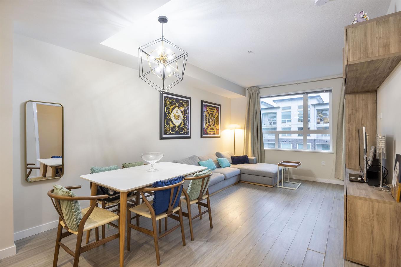 422-9213 Odlin Road, Richmond, BC