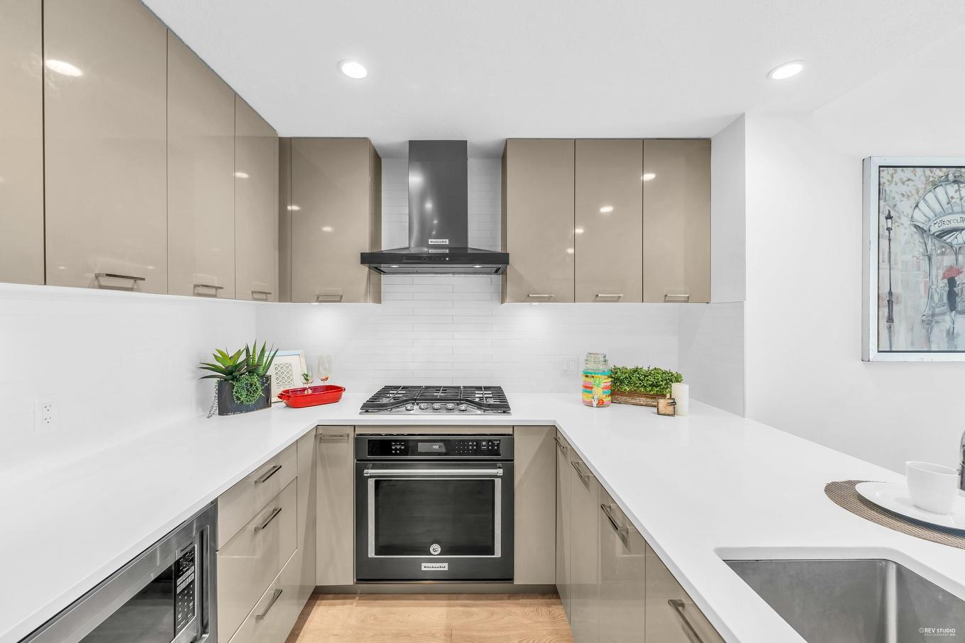 316-3581 Ross Drive, Vancouver, BC