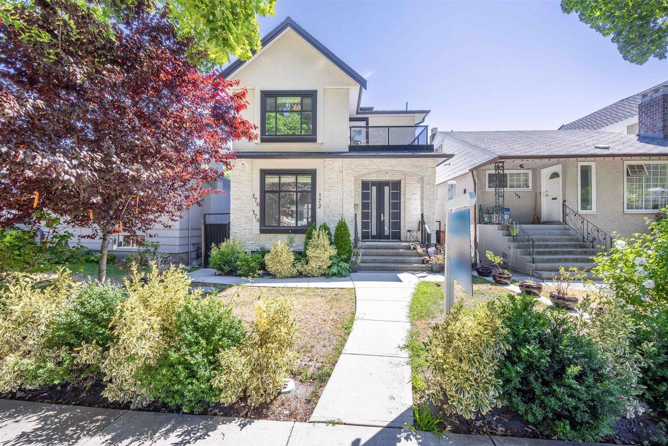 172 Ontario Place, Vancouver, BC