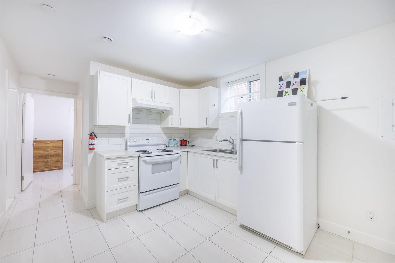 172 Ontario Place, Vancouver, BC