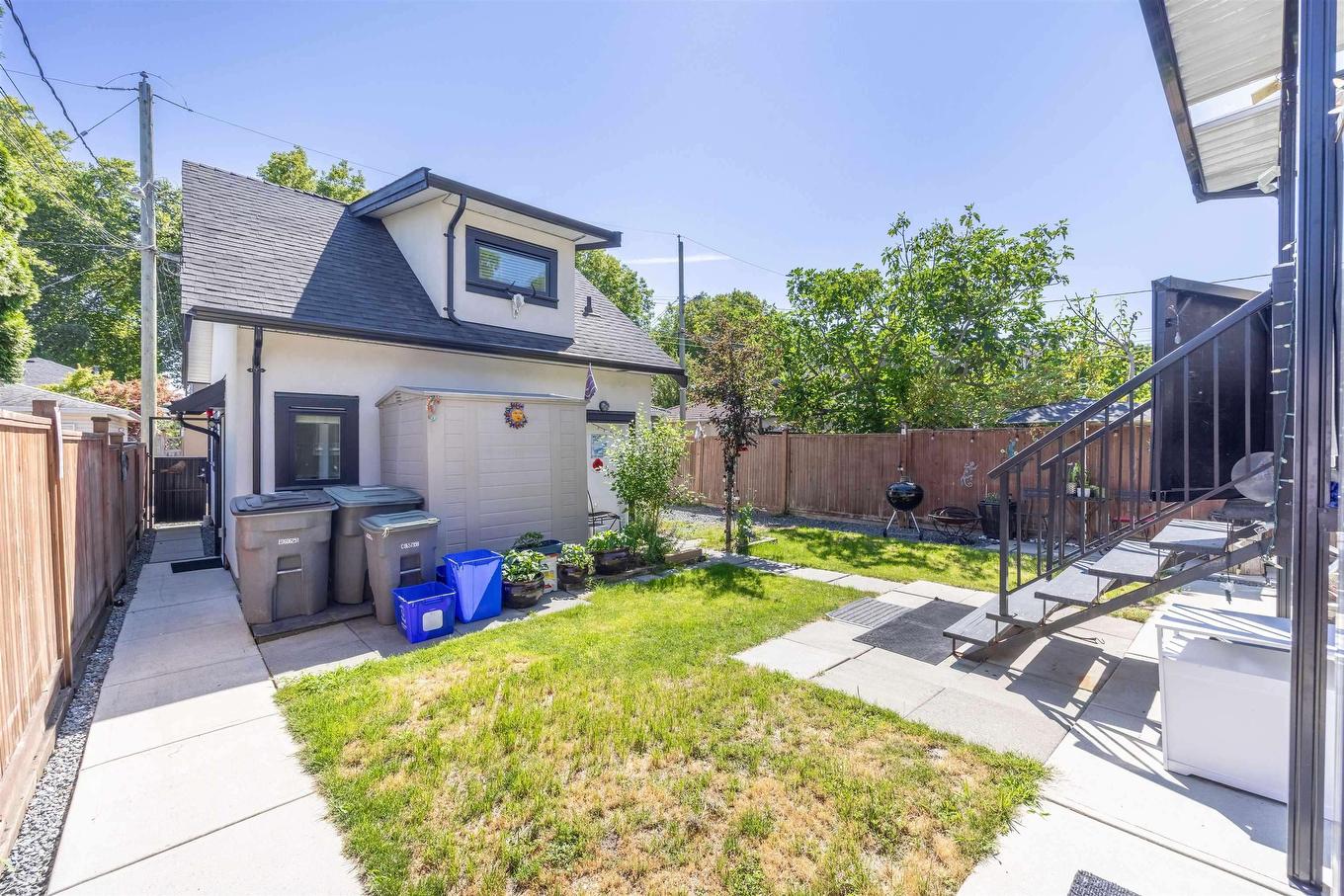 172 Ontario Place, Vancouver, BC