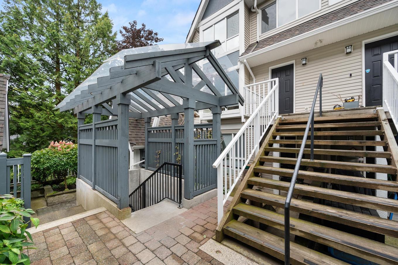 15-1005 Lynn Valley Road, North Vancouver, BC