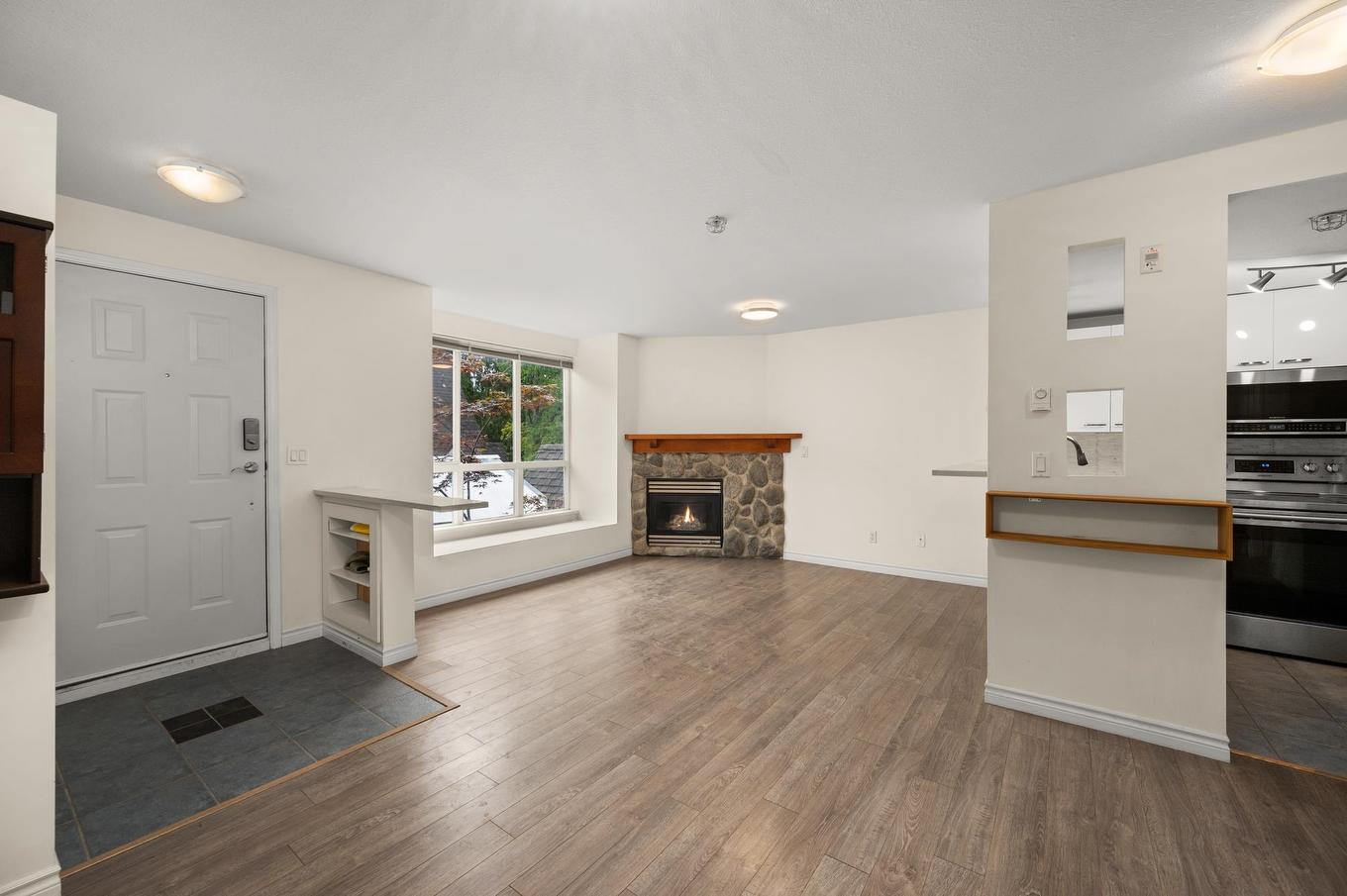 15-1005 Lynn Valley Road, North Vancouver, BC