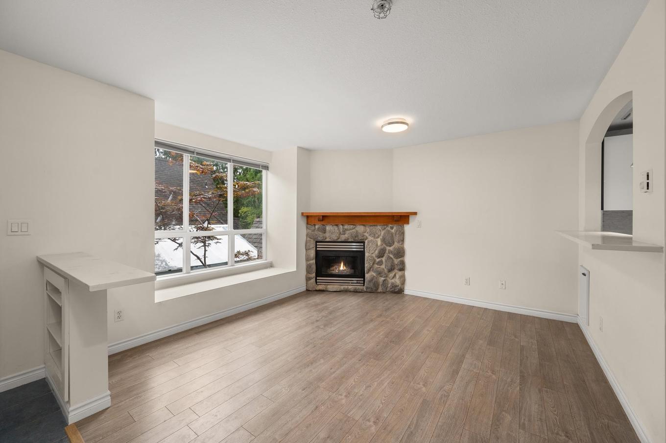 15-1005 Lynn Valley Road, North Vancouver, BC