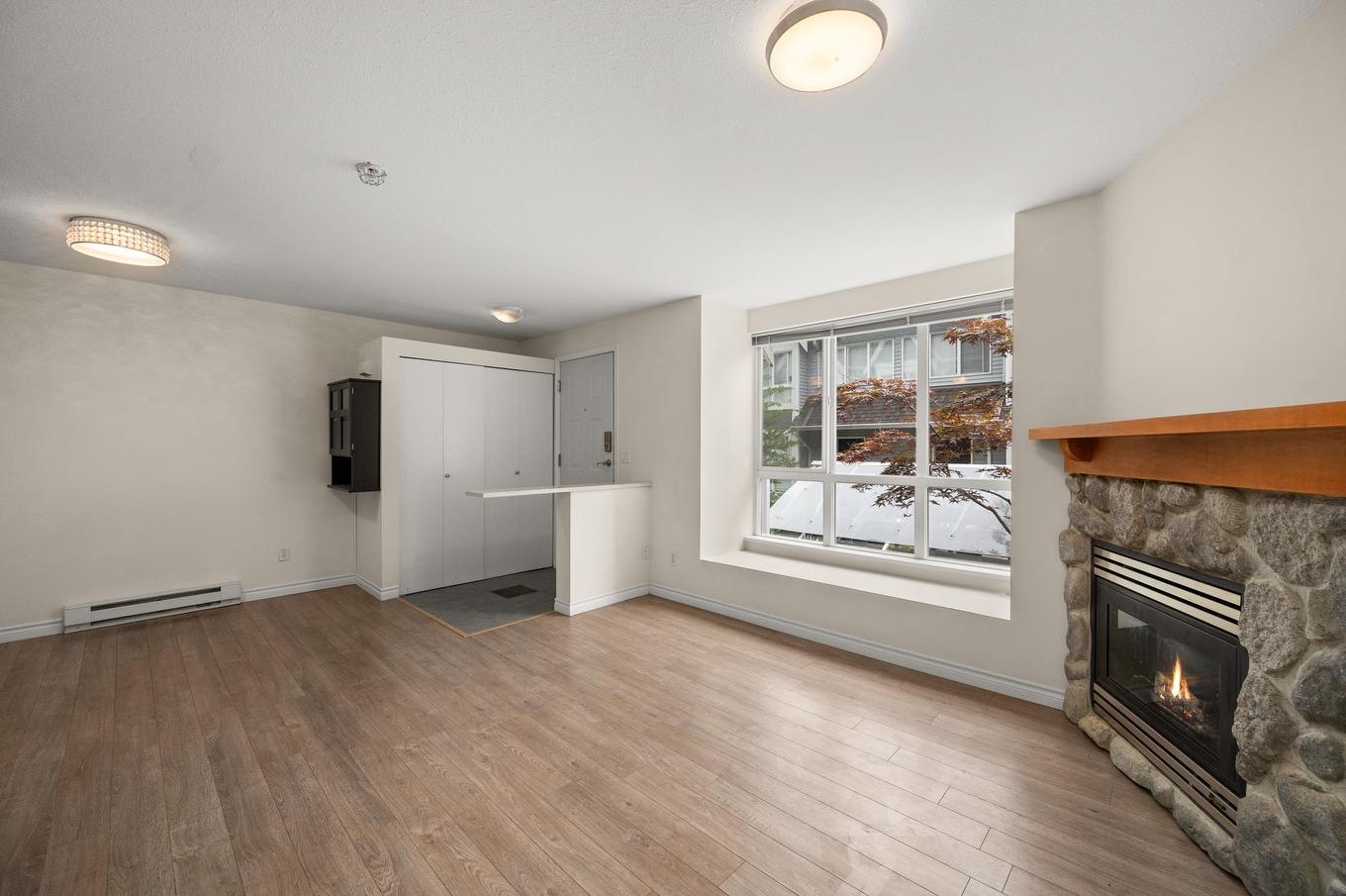 15-1005 Lynn Valley Road, North Vancouver, BC