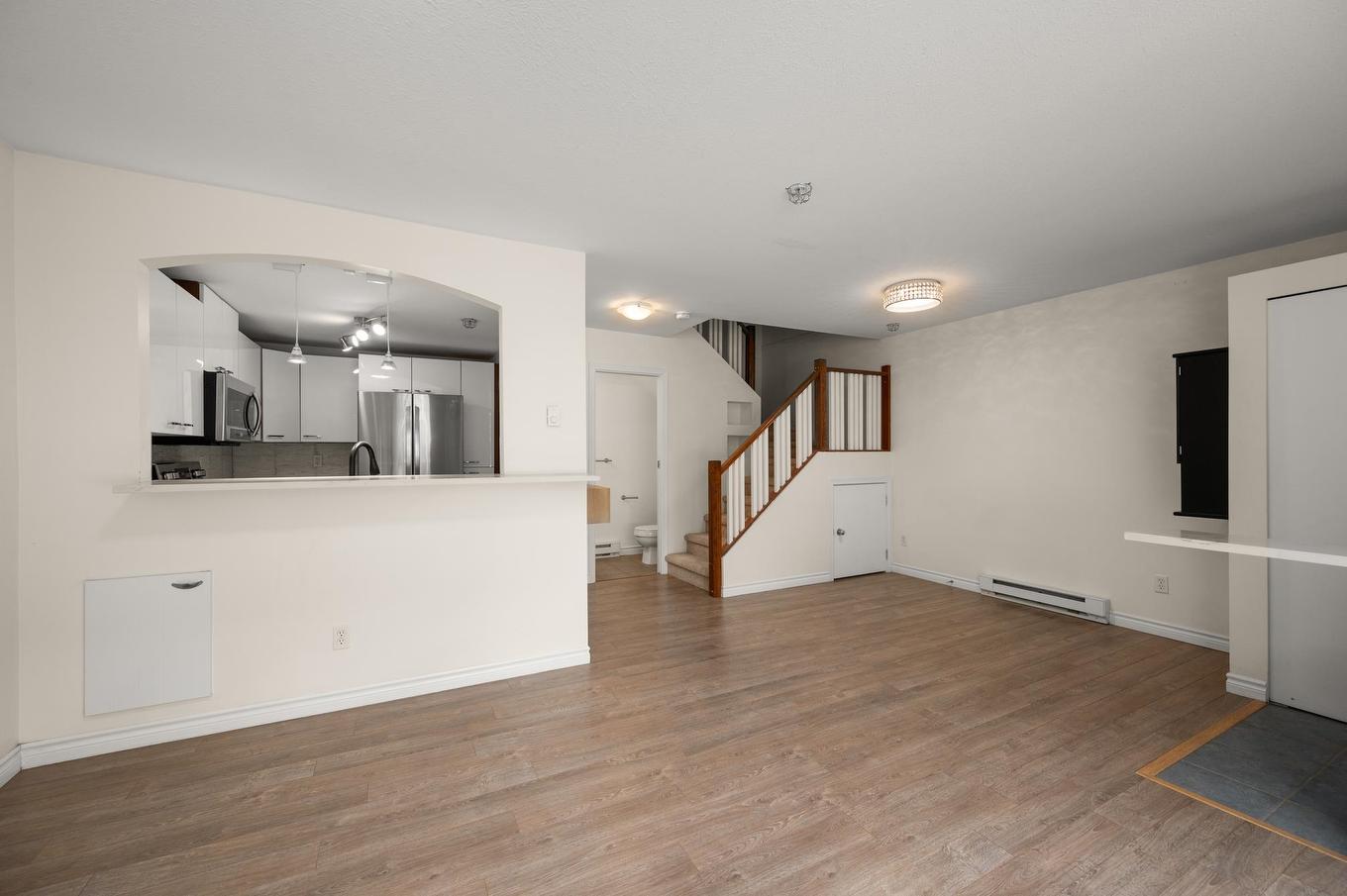 15-1005 Lynn Valley Road, North Vancouver, BC