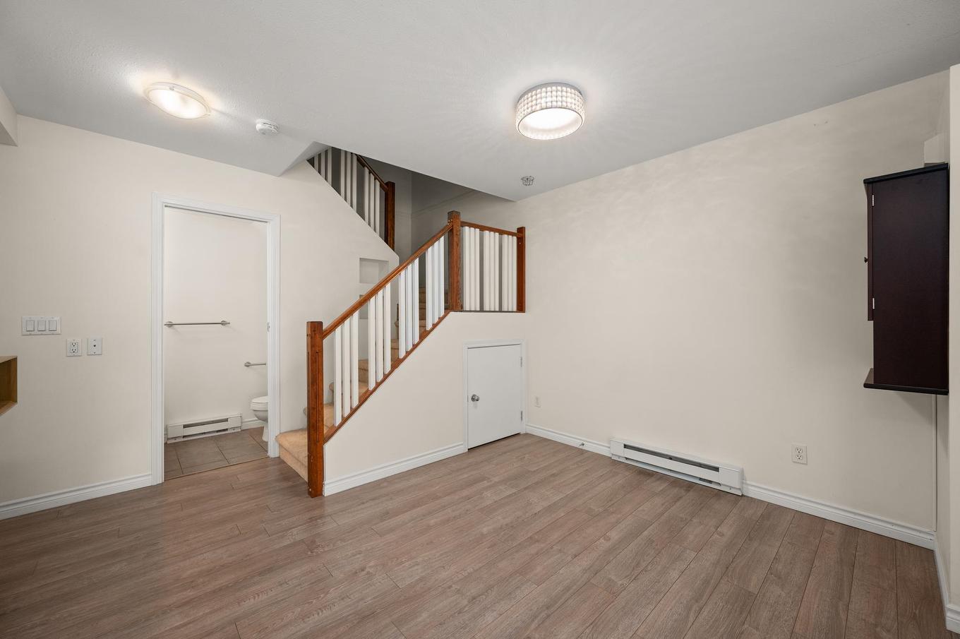 15-1005 Lynn Valley Road, North Vancouver, BC