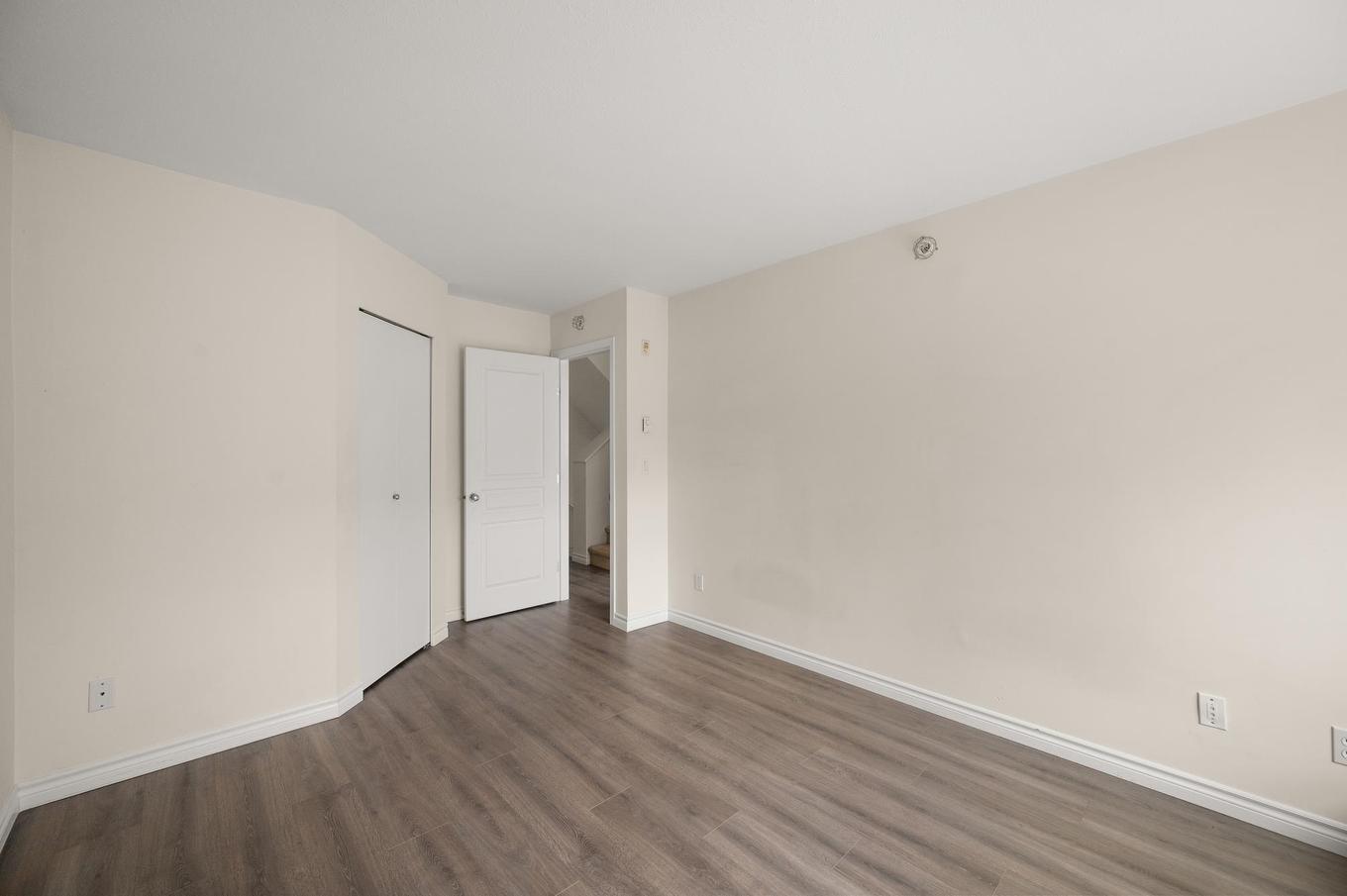 15-1005 Lynn Valley Road, North Vancouver, BC