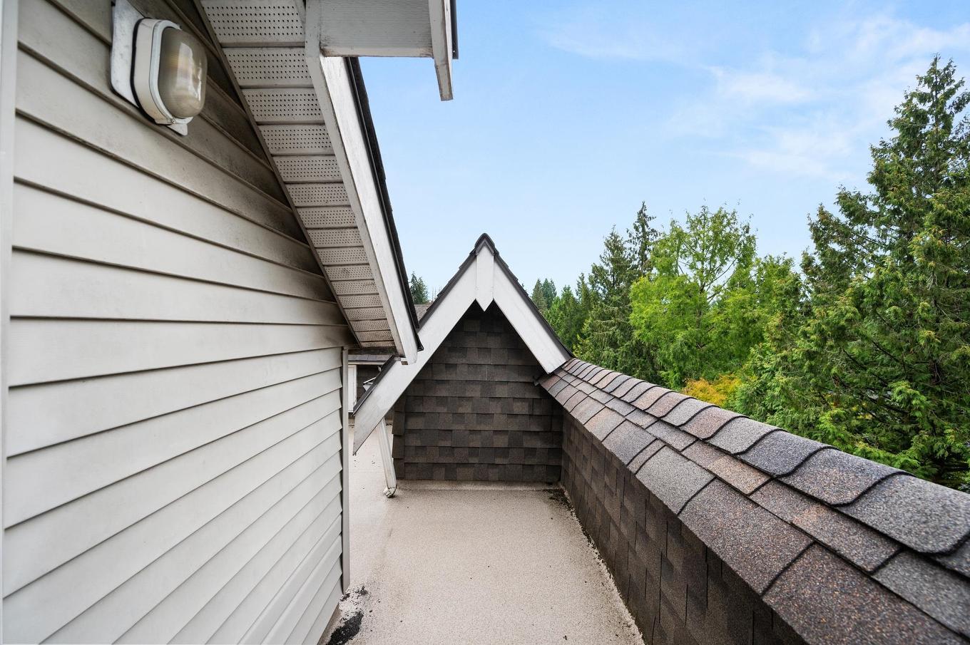 15-1005 Lynn Valley Road, North Vancouver, BC