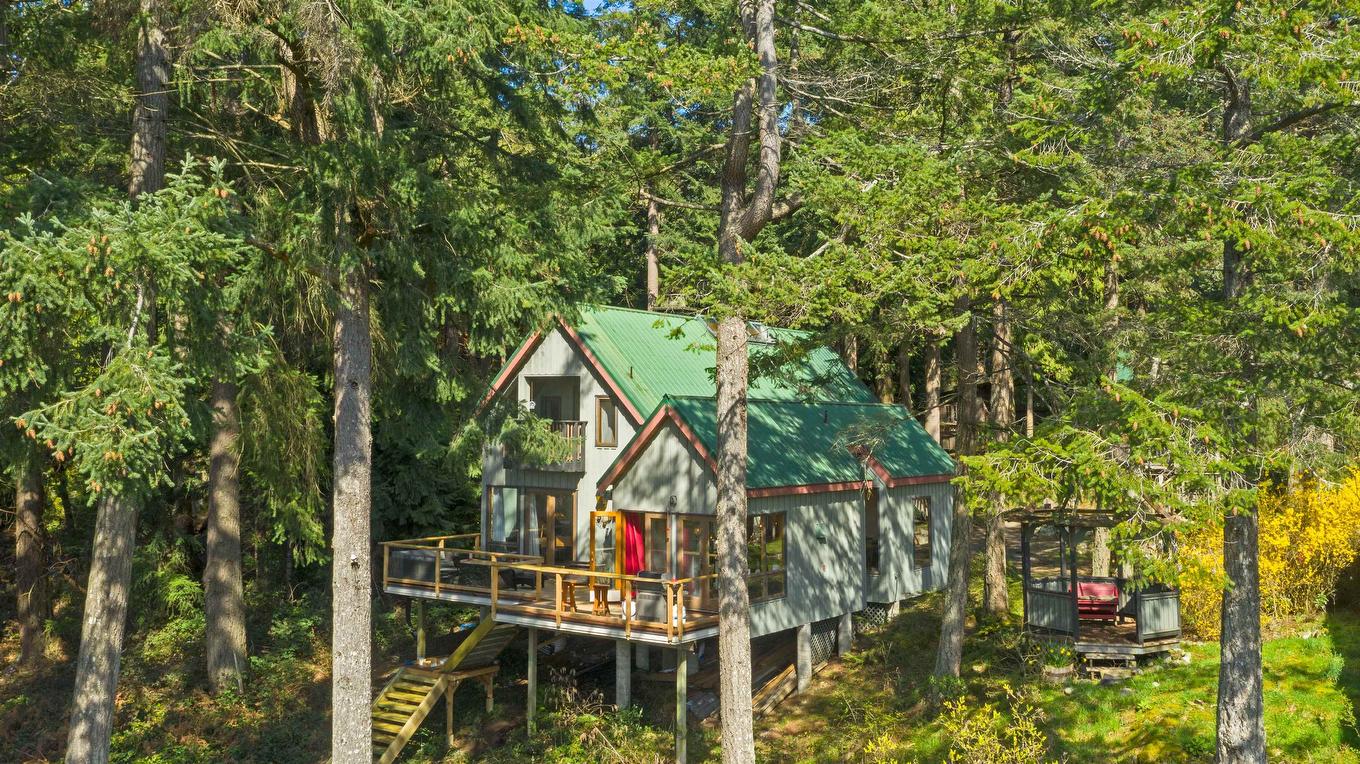 269 David Road, Bowen Island, BC
