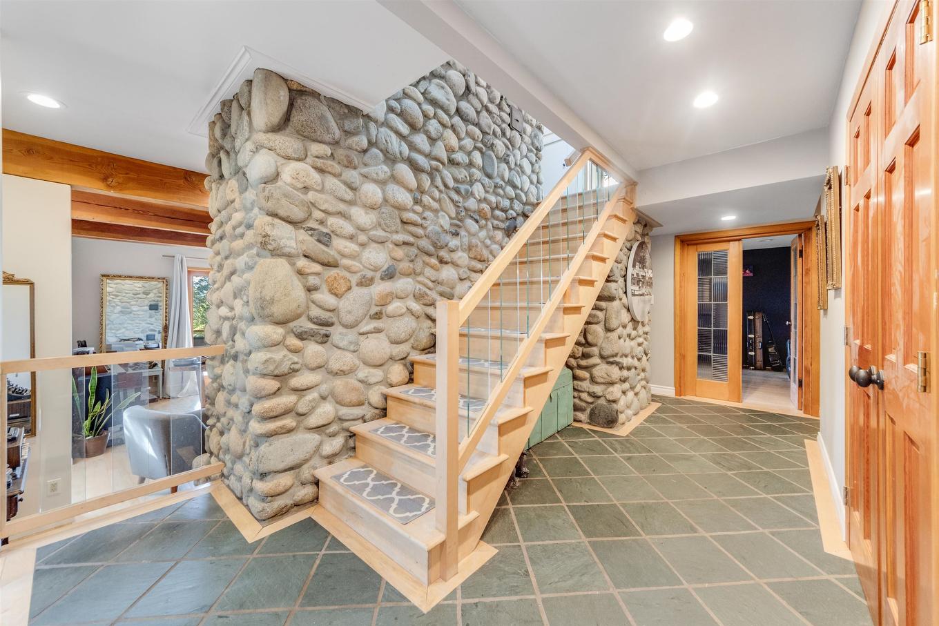 269 David Road, Bowen Island, BC