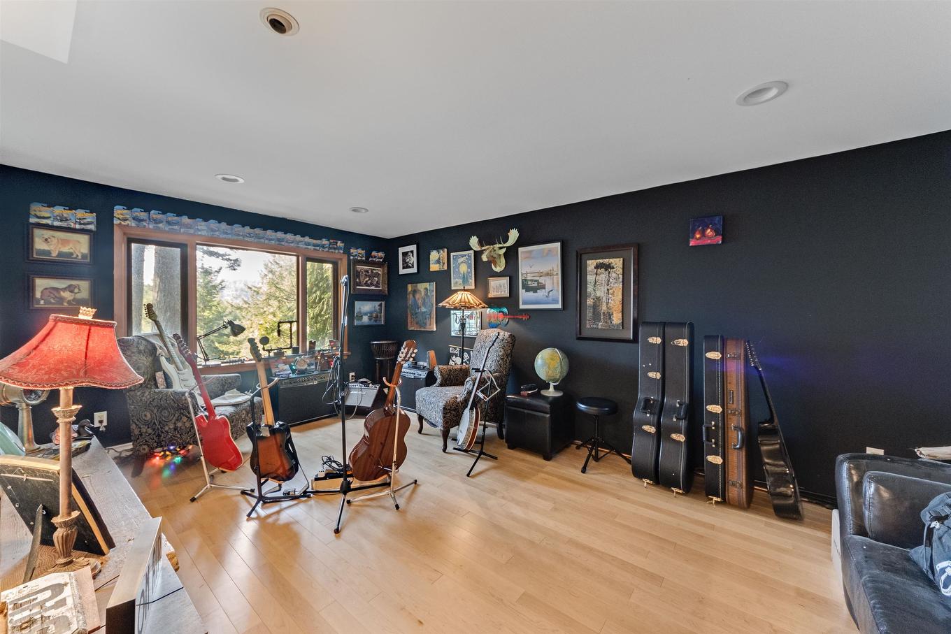 269 David Road, Bowen Island, BC