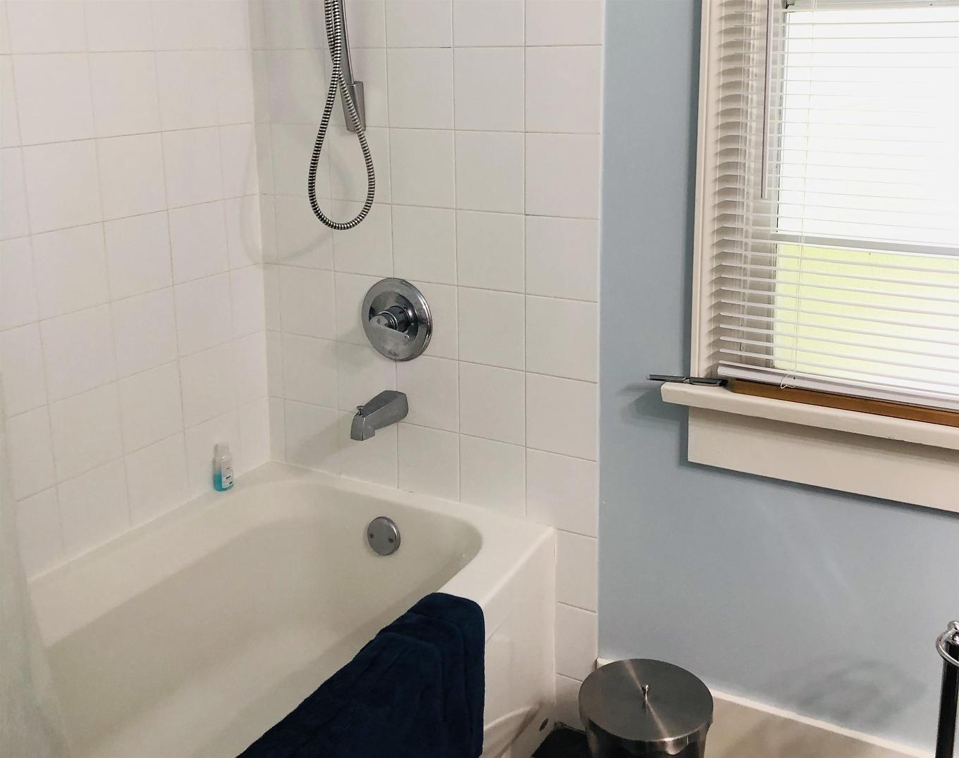 3870 37Th Avenue W, Vancouver, BC