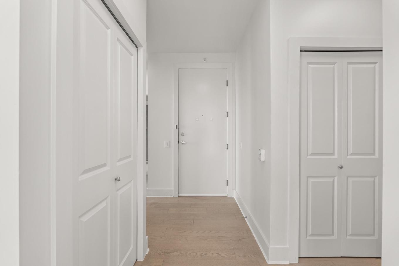 701-120 16Th Street W, North Vancouver, BC