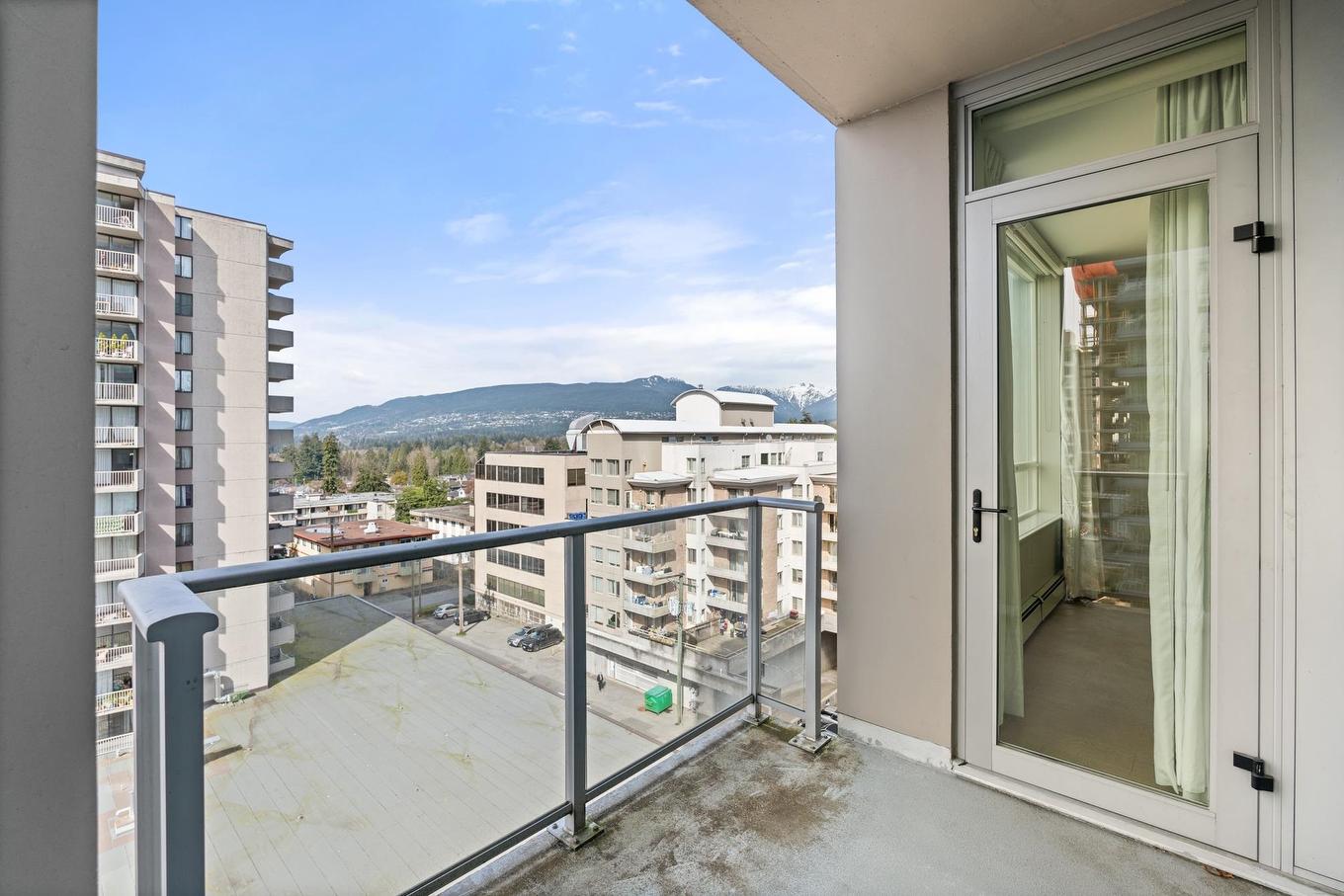 701-120 16Th Street W, North Vancouver, BC