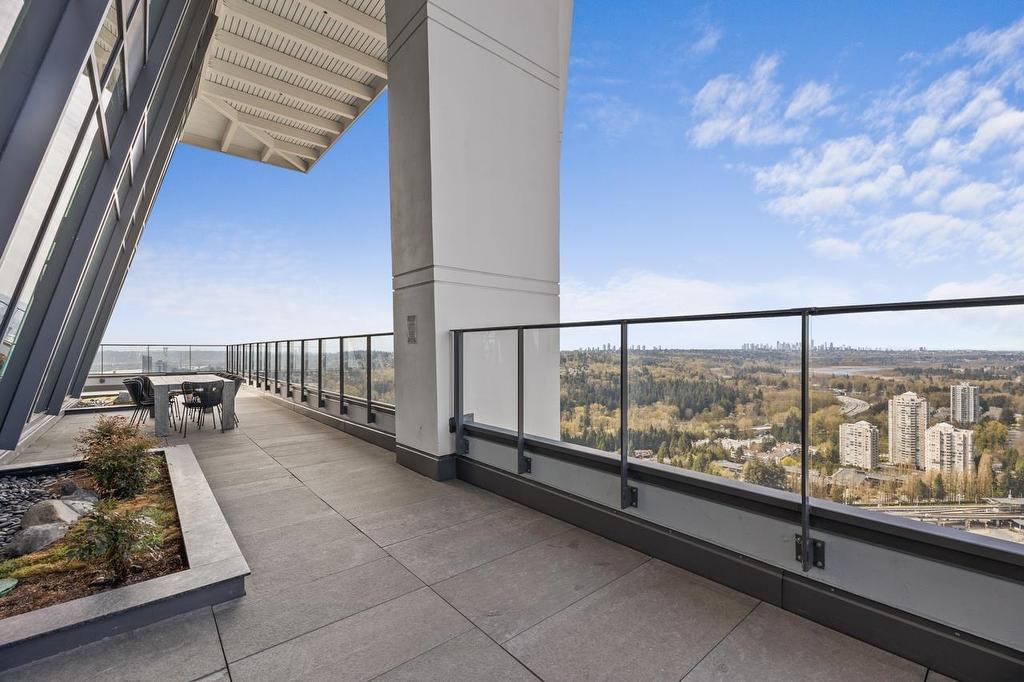 210-450 Westview Street, Coquitlam, BC