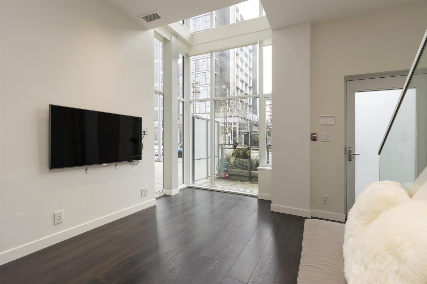 131 1St Avenue E, Vancouver, BC