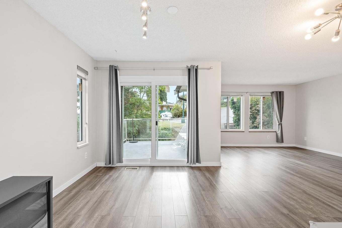 2217 Hillside Avenue, Coquitlam, BC