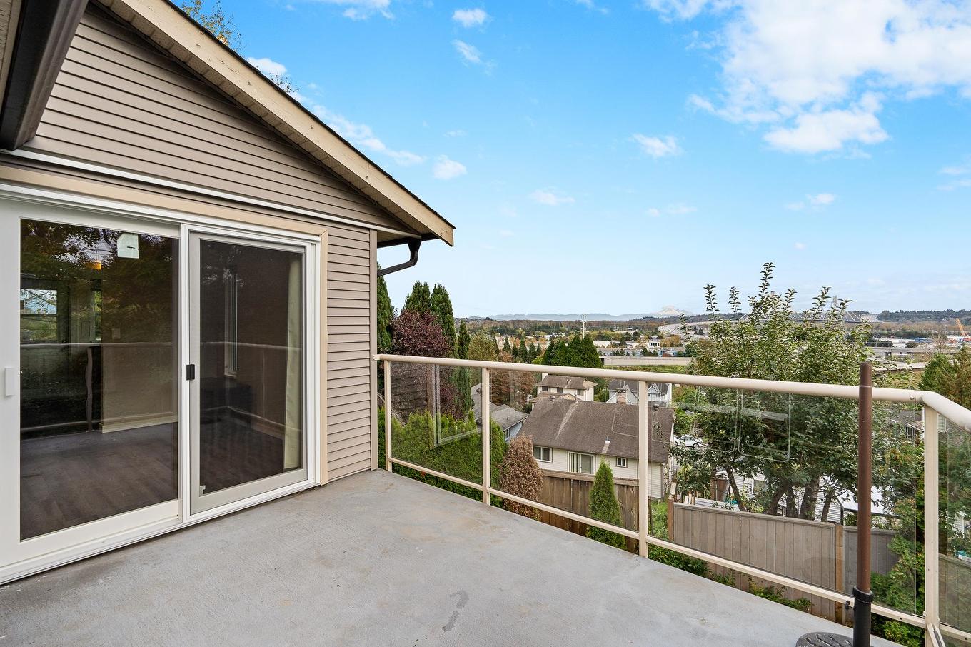 2217 Hillside Avenue, Coquitlam, BC