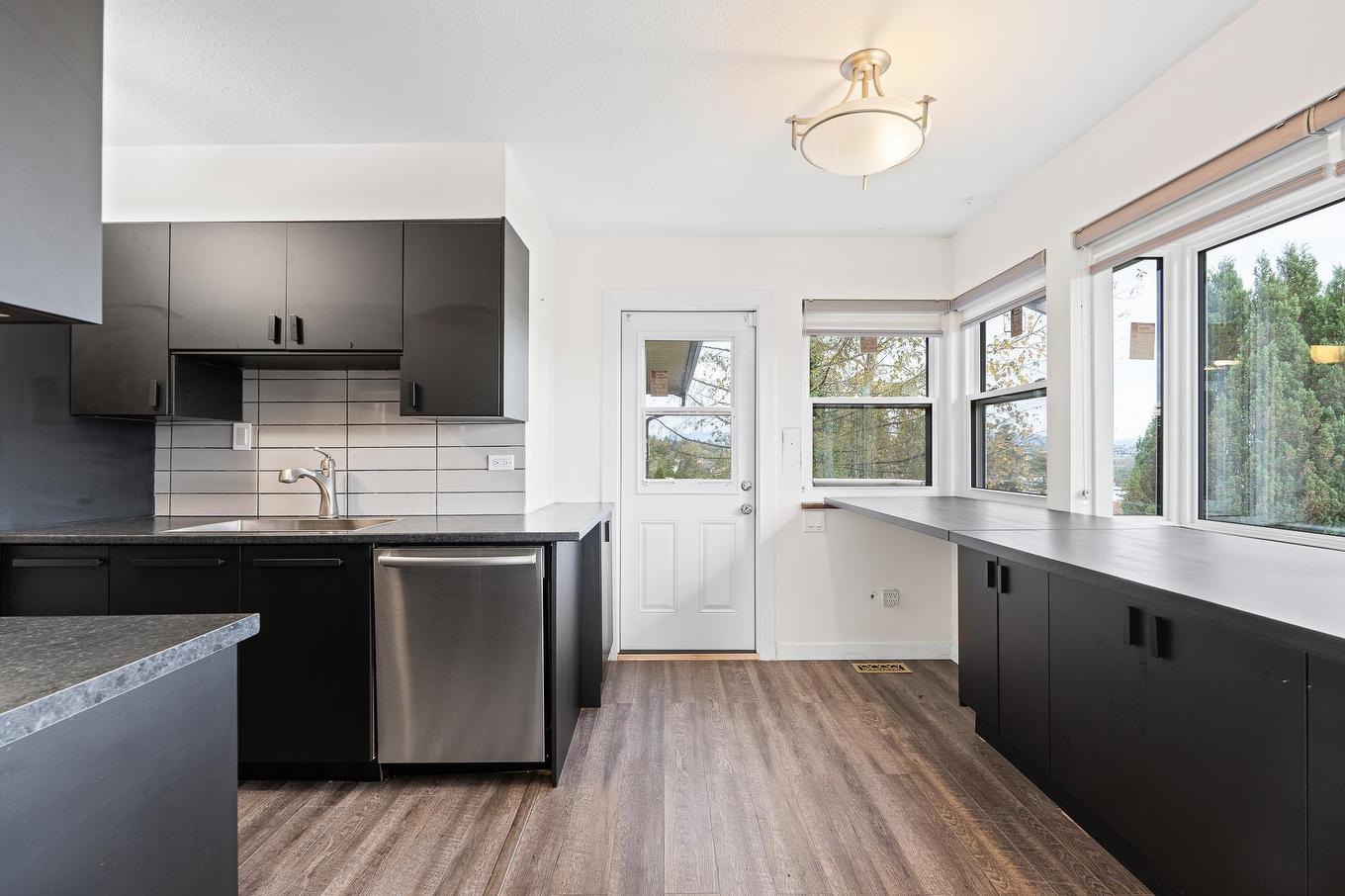 2217 Hillside Avenue, Coquitlam, BC