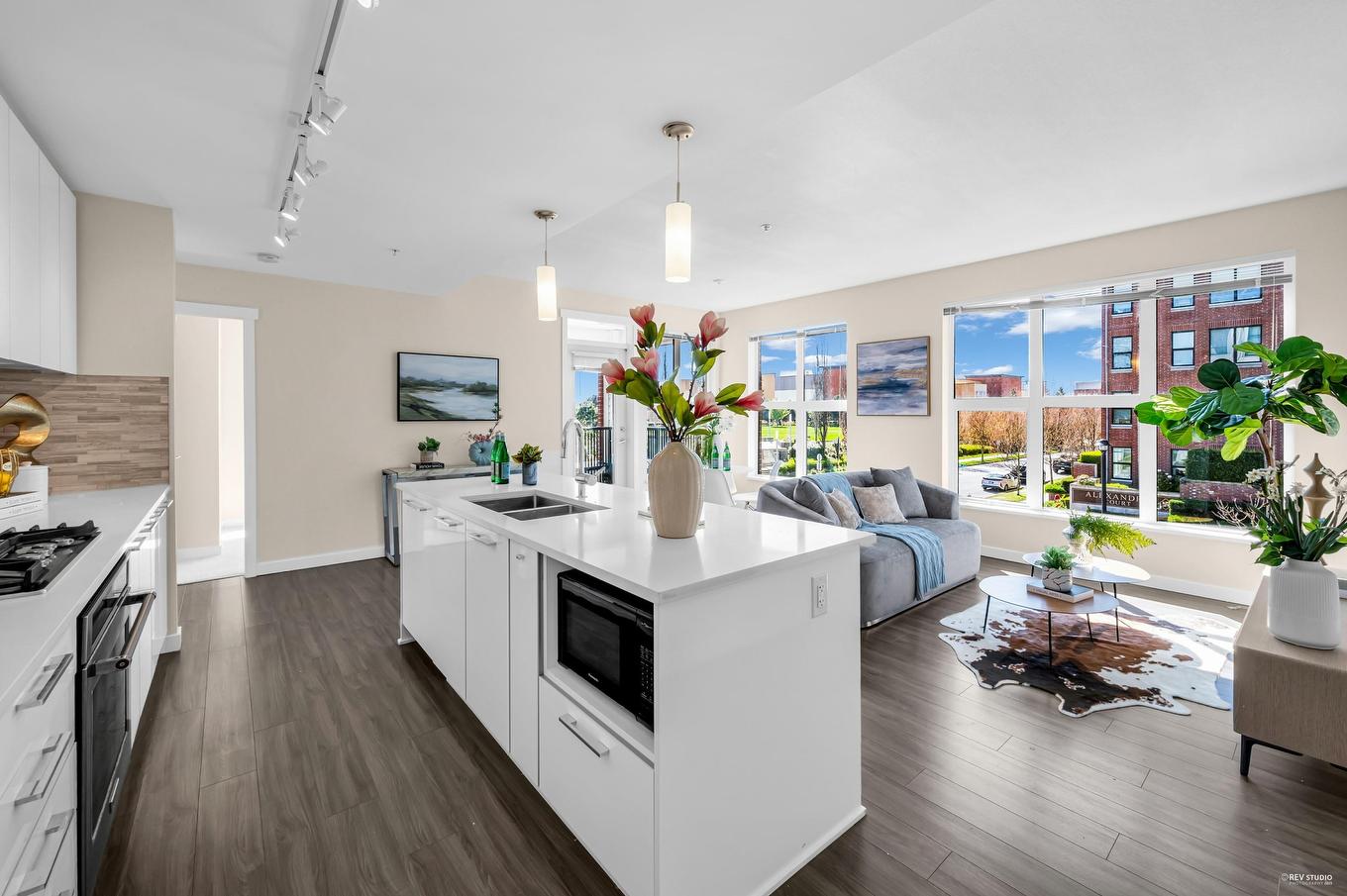 205-9551 Alexandra Road, Richmond, BC