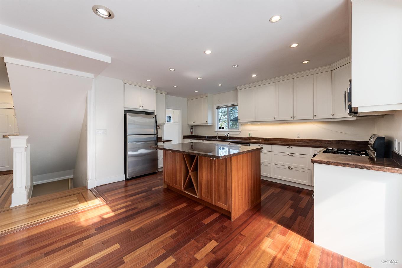 2146 33Rd Avenue W, Vancouver, BC