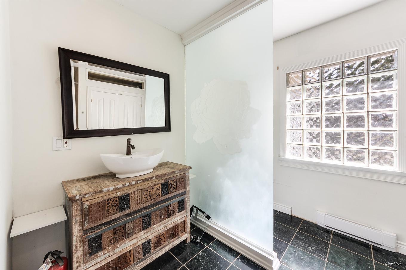 2146 33Rd Avenue W, Vancouver, BC