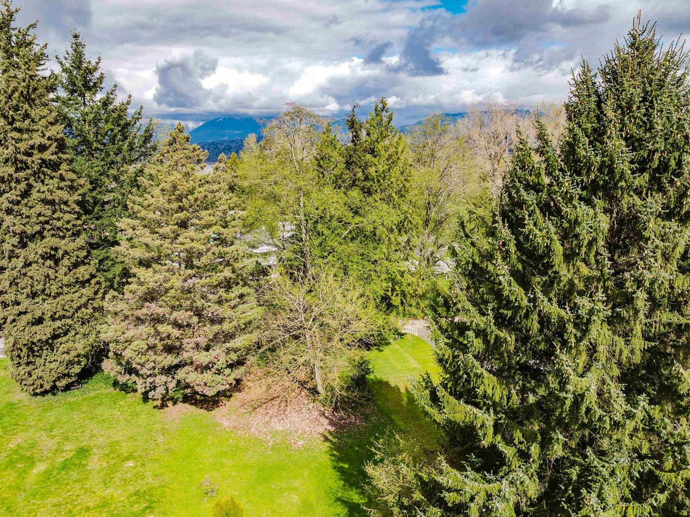 7957 Elwell Street, Burnaby, BC