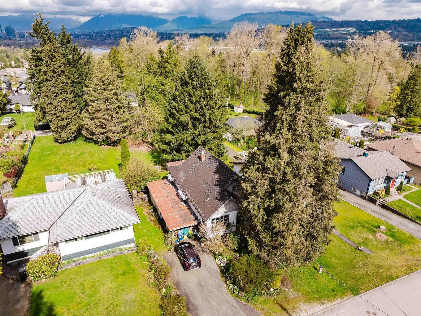 7957 Elwell Street, Burnaby, BC