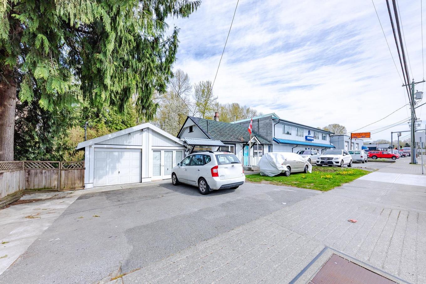 2617 Kingsway Avenue, Port Coquitlam, BC