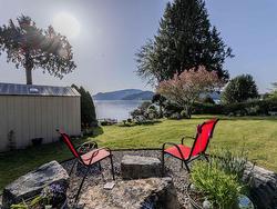 1162 Point Road Gibsons, BC V0N 1V1