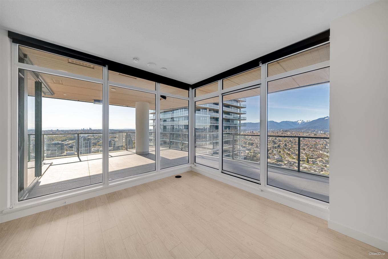 4203-4890 Lougheed Highway, Burnaby, BC