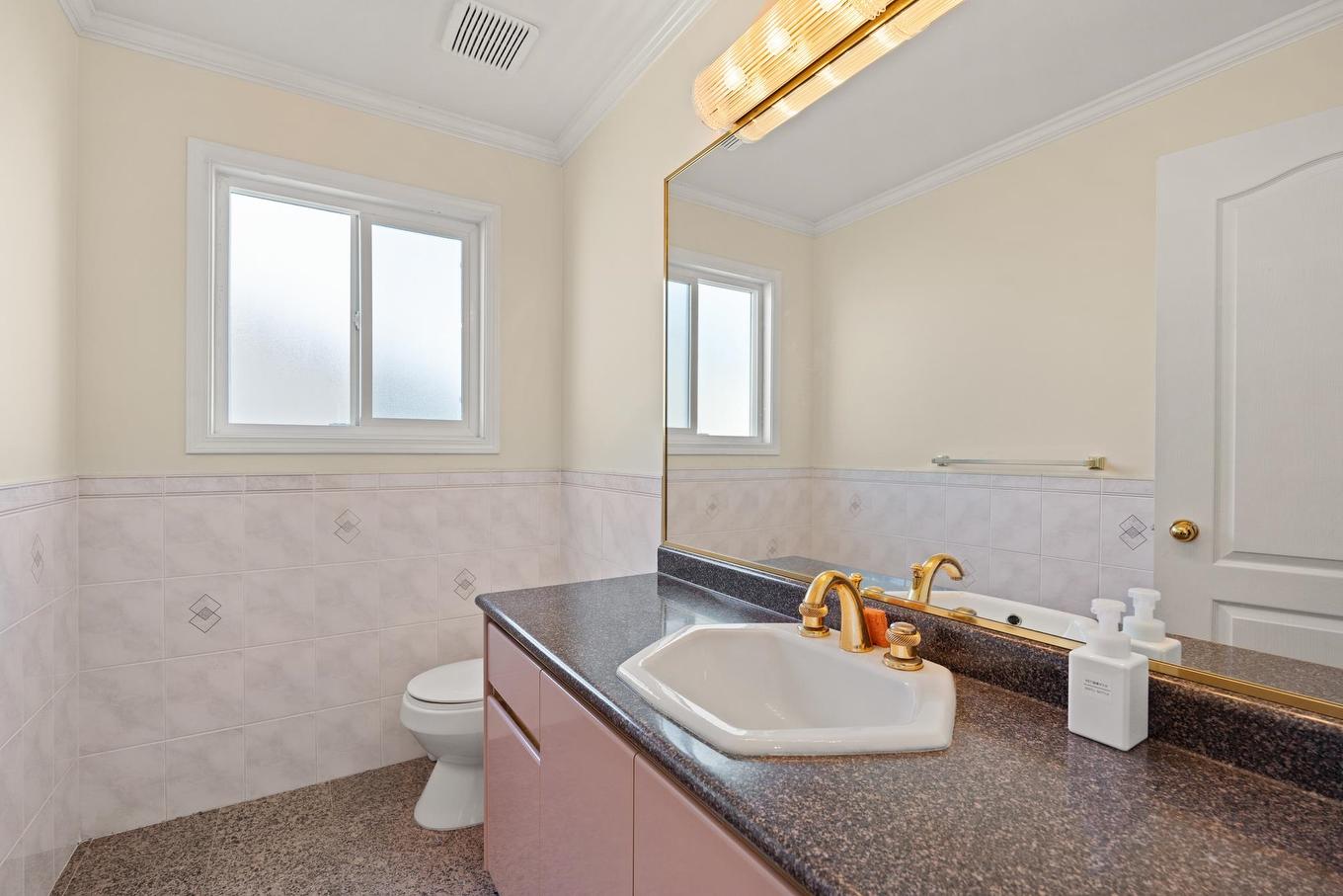 4055 Napier Street, Burnaby, BC