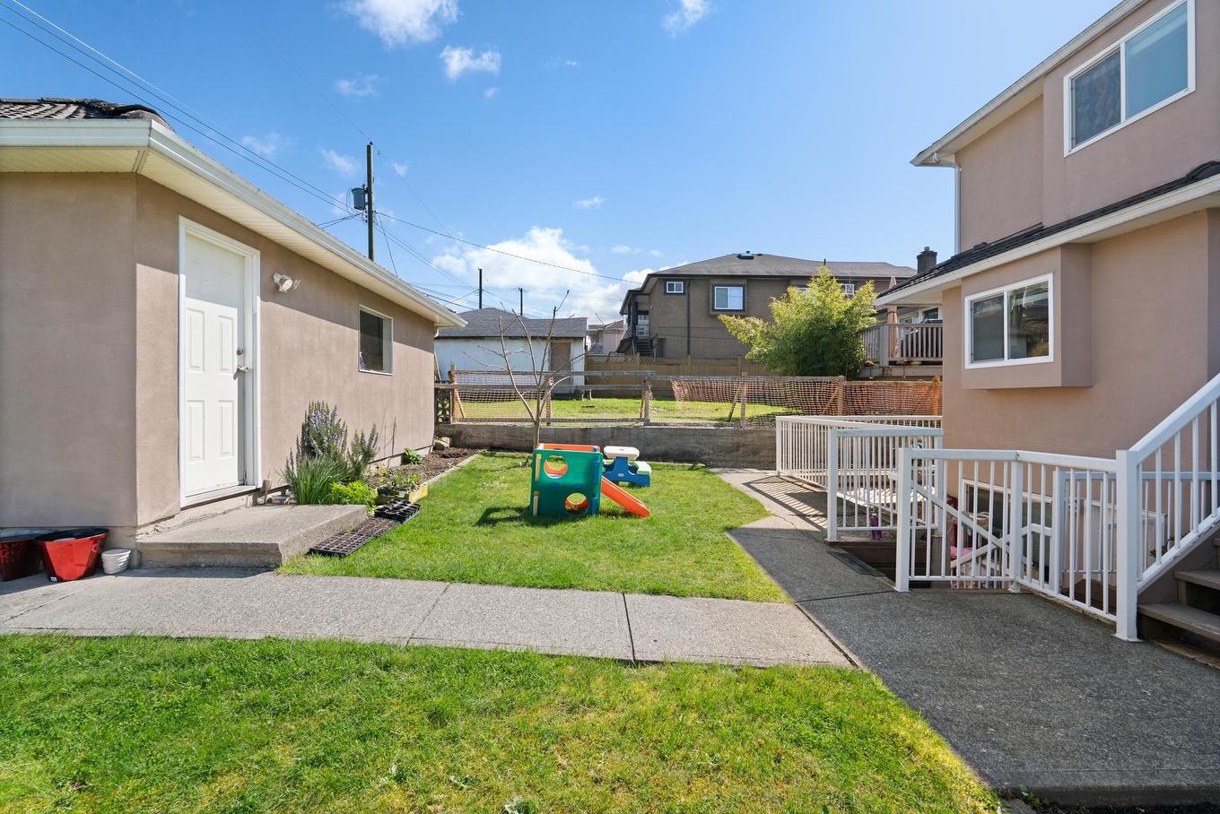 4055 Napier Street, Burnaby, BC