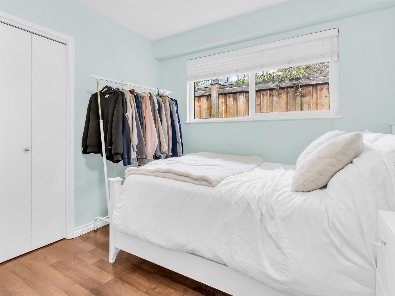 1601 Holdom Avenue, Burnaby, BC