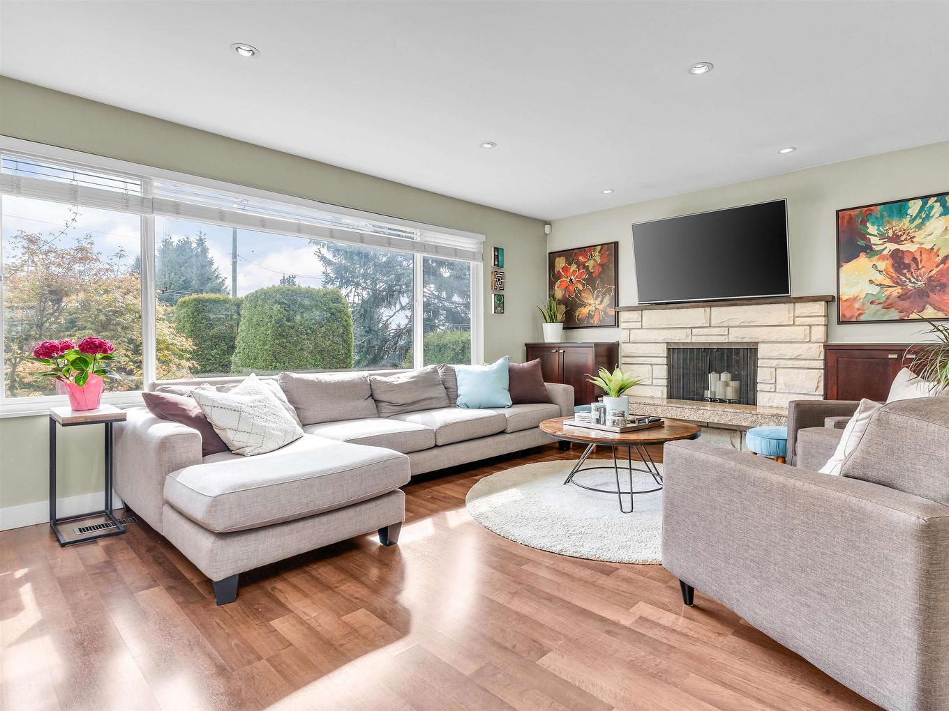 1601 Holdom Avenue, Burnaby, BC