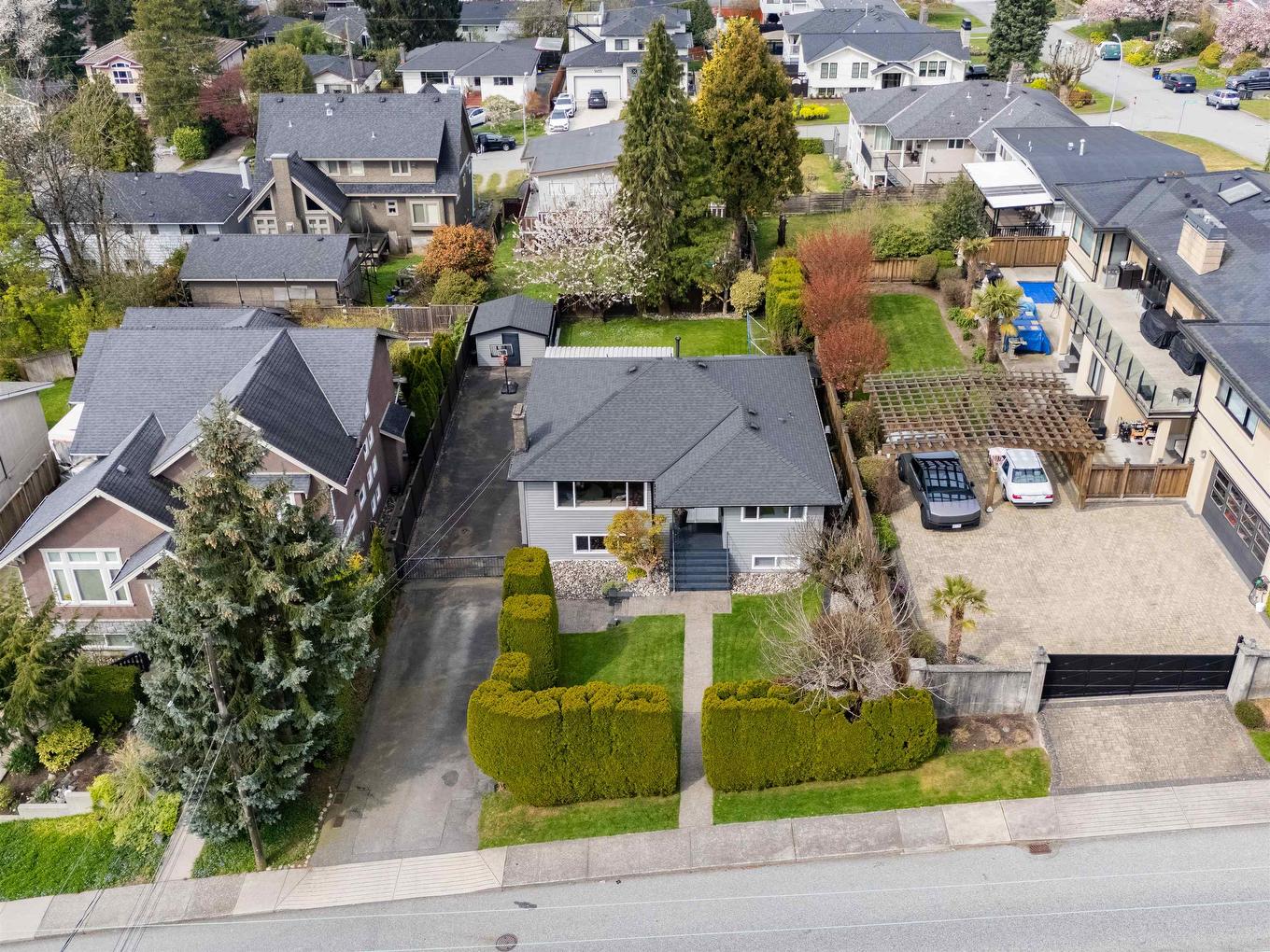 1601 Holdom Avenue, Burnaby, BC