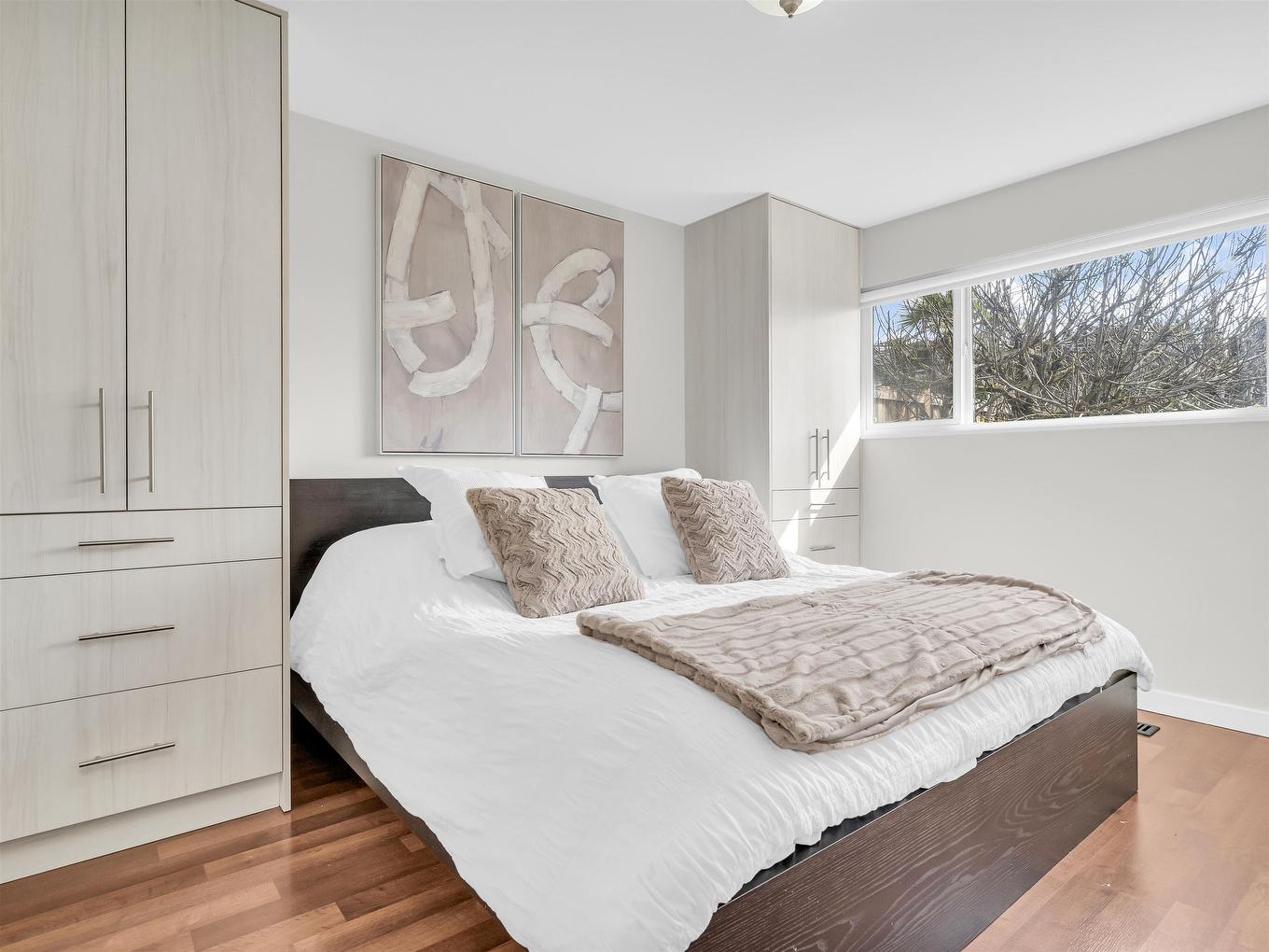 1601 Holdom Avenue, Burnaby, BC