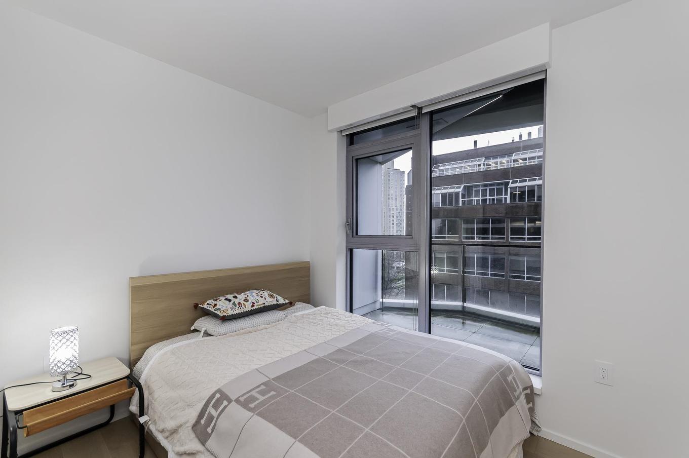 606-889 Pacific Street, Vancouver, BC