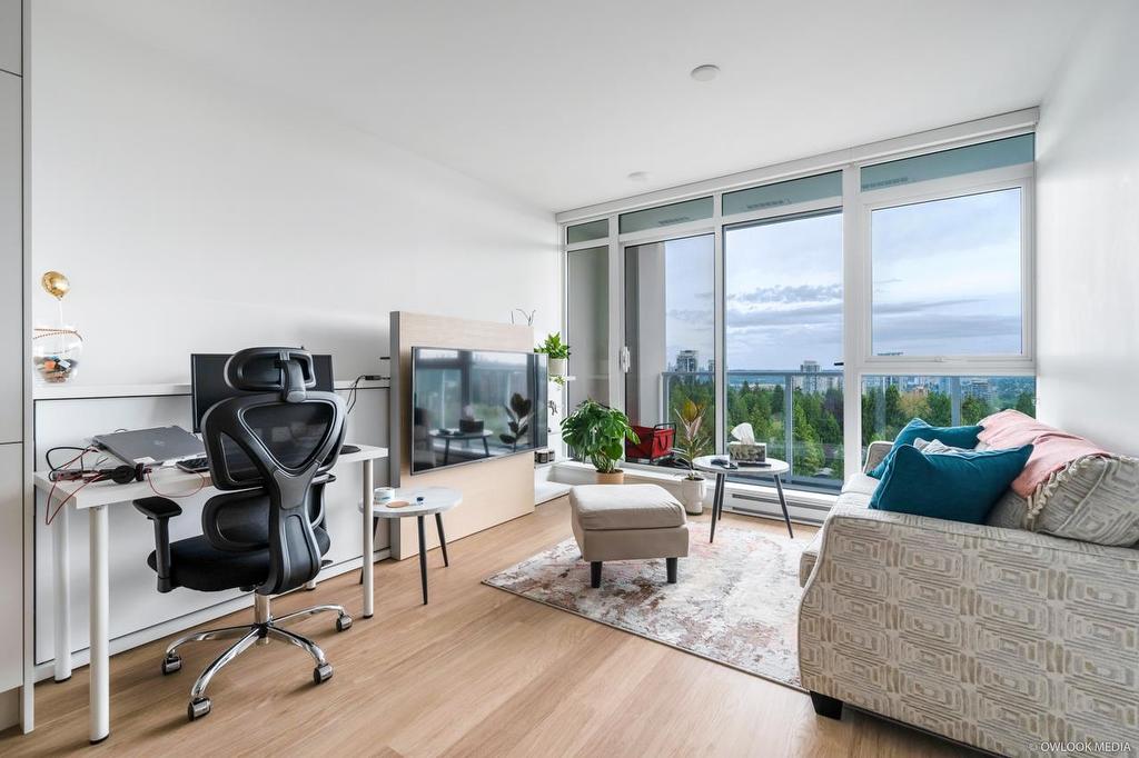 1310-525 Foster Avenue, Coquitlam, BC