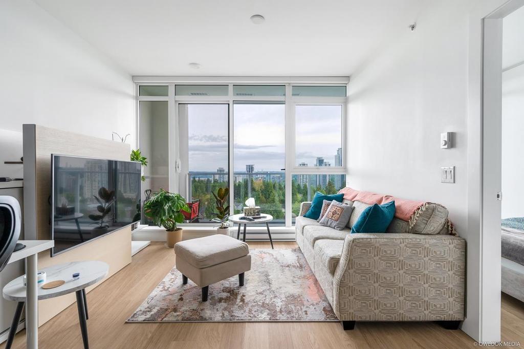 1310-525 Foster Avenue, Coquitlam, BC