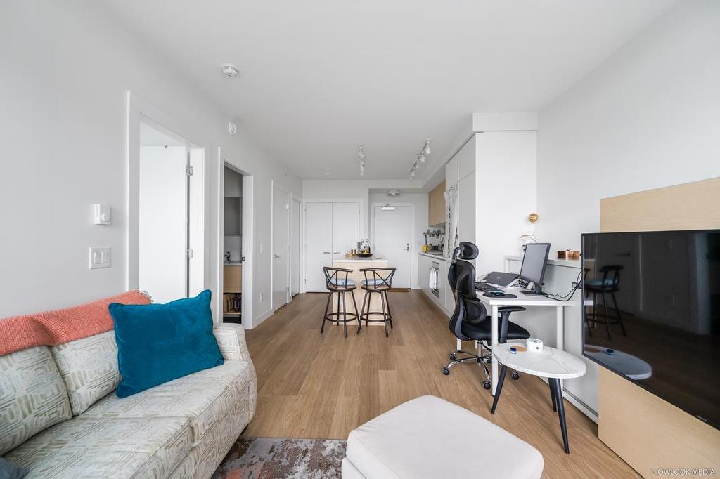 1310-525 Foster Avenue, Coquitlam, BC