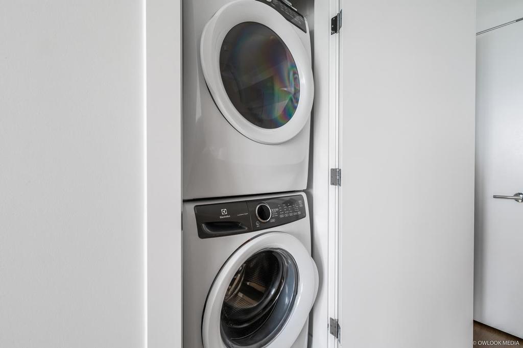 1310-525 Foster Avenue, Coquitlam, BC