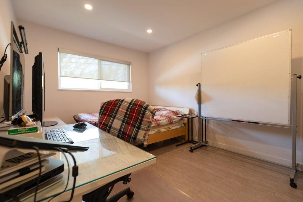 7250-52 Nelson Avenue, Burnaby, BC