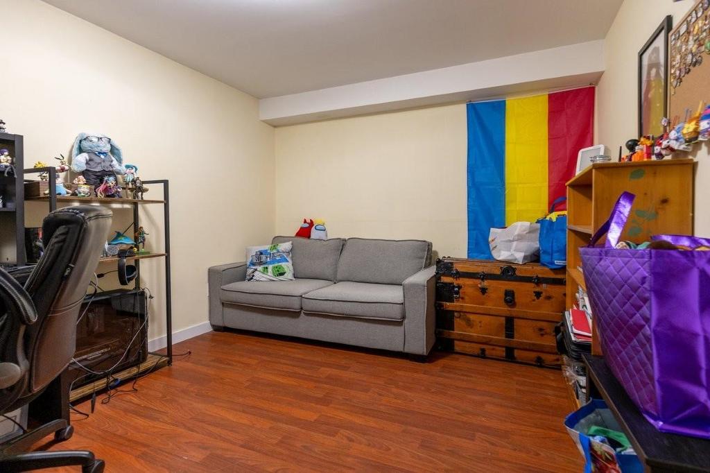 7250-52 Nelson Avenue, Burnaby, BC