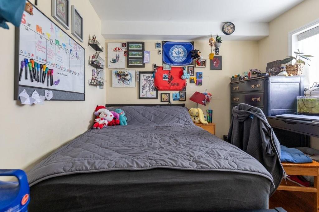 7250-52 Nelson Avenue, Burnaby, BC