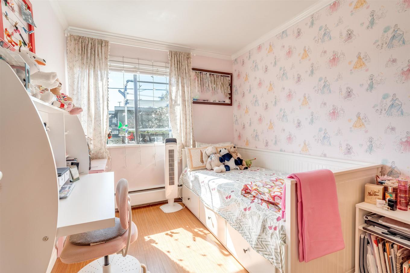 104-327 Ninth Street, New Westminster, BC